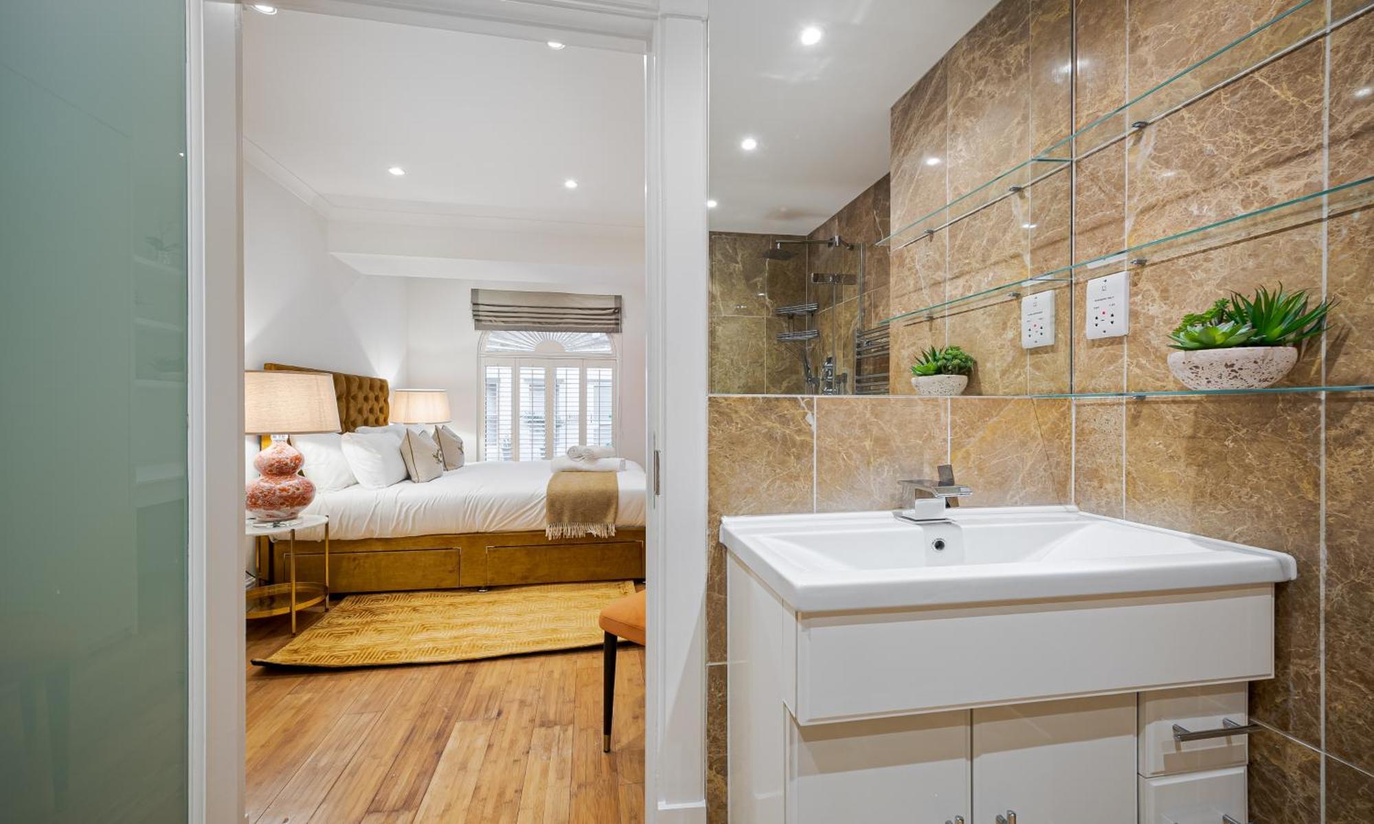 Chic Belgravia Hideaway With Private Patio 10 Mins To Harrods Лондон Екстер'єр фото